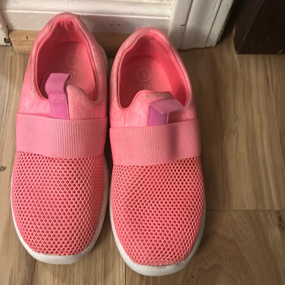 Cat & Jack Other - Slip on Pool Shoes Size 1